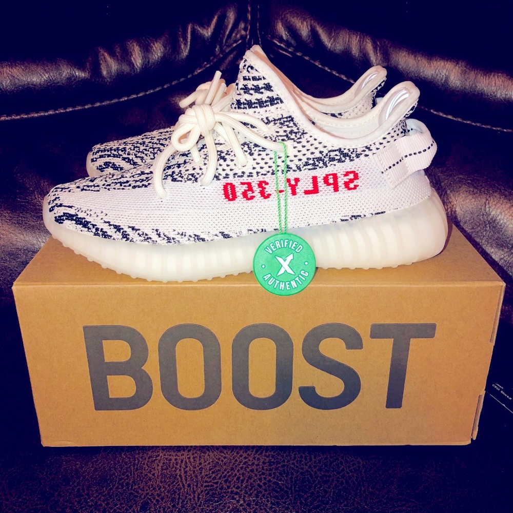 Adidas Yeezy Boost 350 v2 Zebra